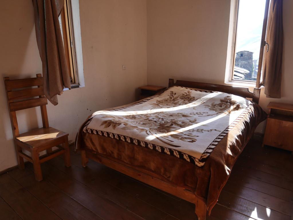 Chazhashi Guesthouse Ushguli Exterior photo